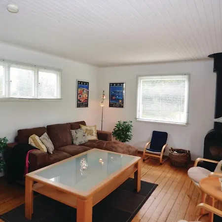 Two-bedroom Holiday In Vaggerlose * Bøtø By