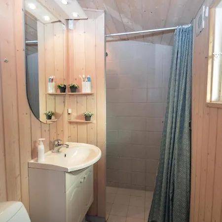 Two-bedroom Holiday In Vaggerlose 펜션 Bøtø By
